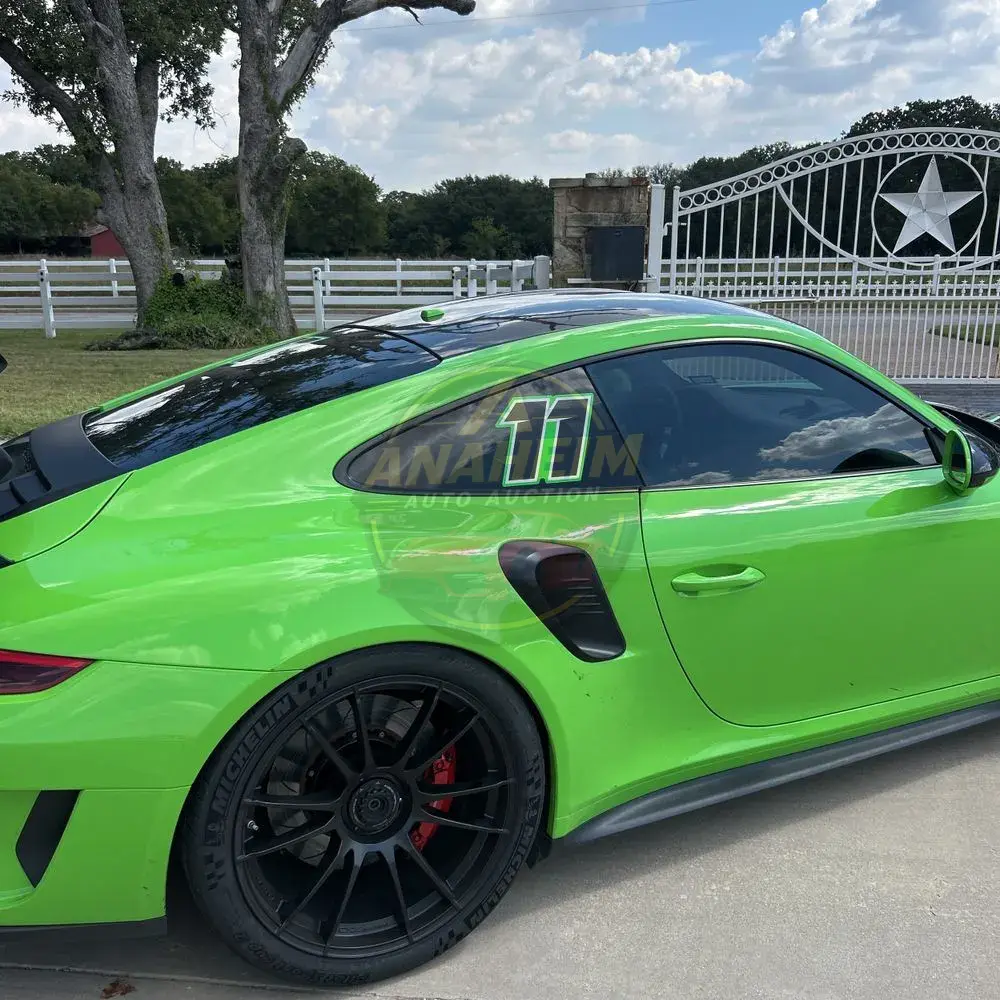 2019 Porsche 911 Carrera