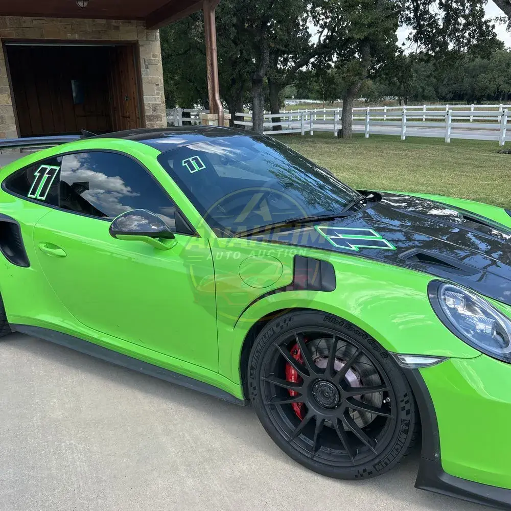 2019 Porsche 911 Carrera