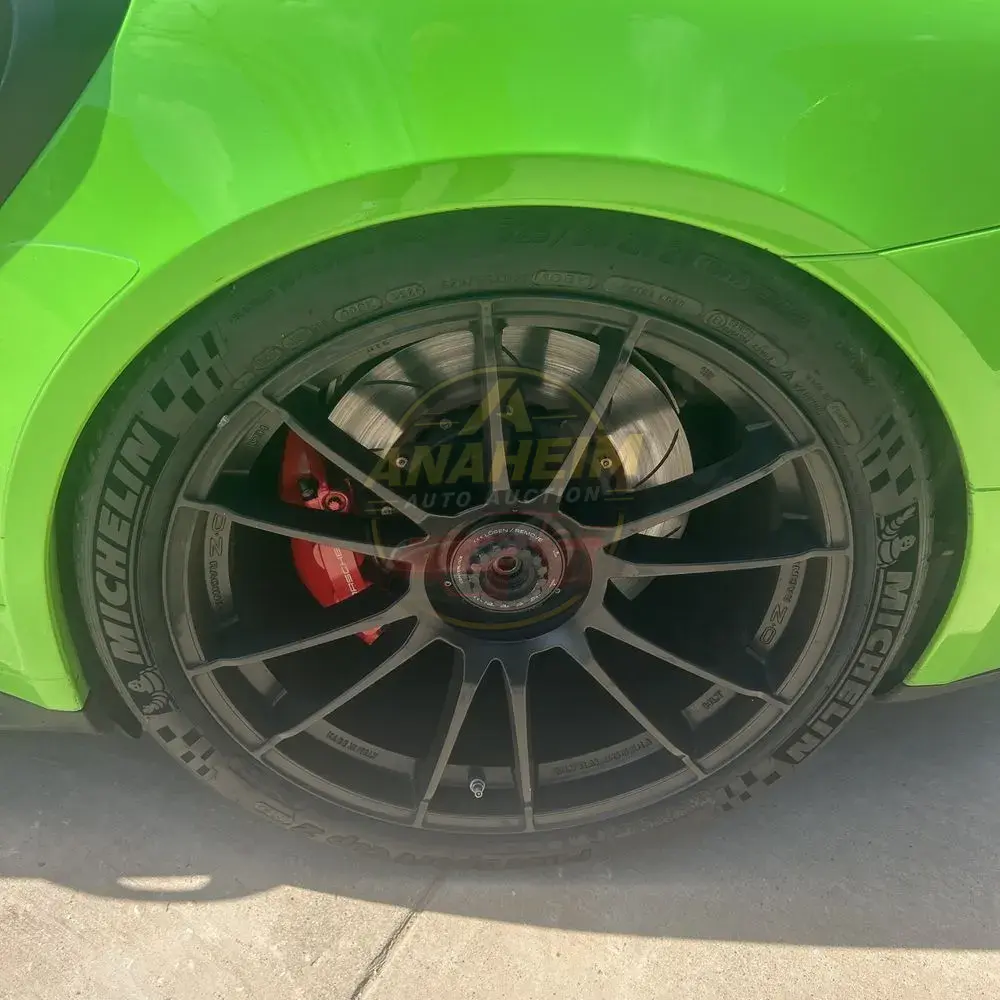 2019 Porsche 911 Carrera