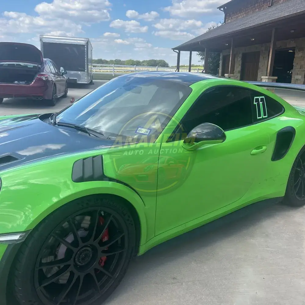 2019 Porsche 911 Carrera