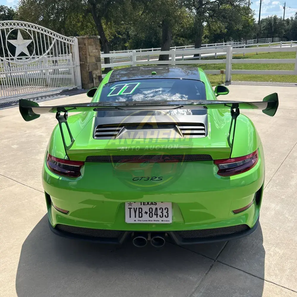 2019 Porsche 911 Carrera