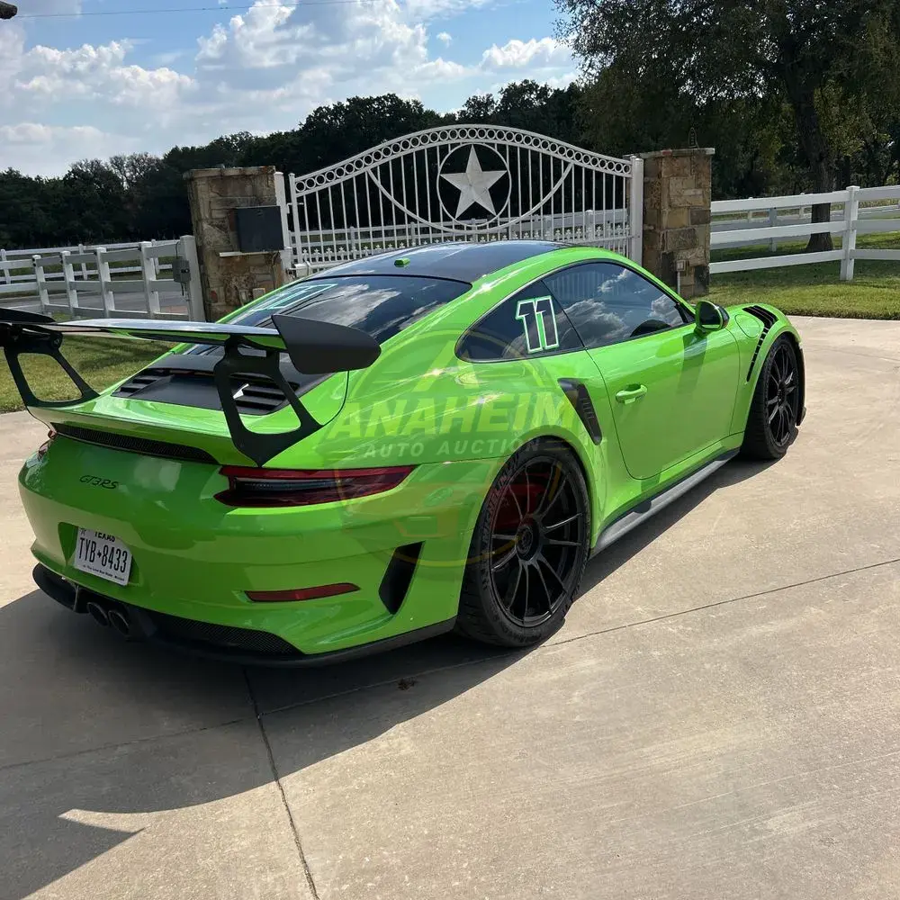 2019 Porsche 911 Carrera