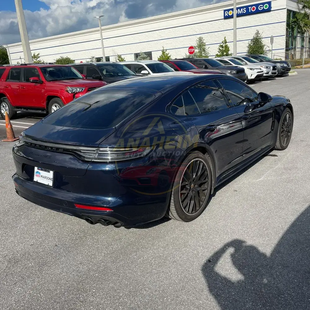 2022 Porsche Panamera GTS