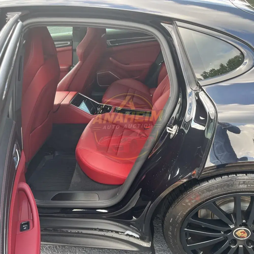 2022 Porsche Panamera GTS