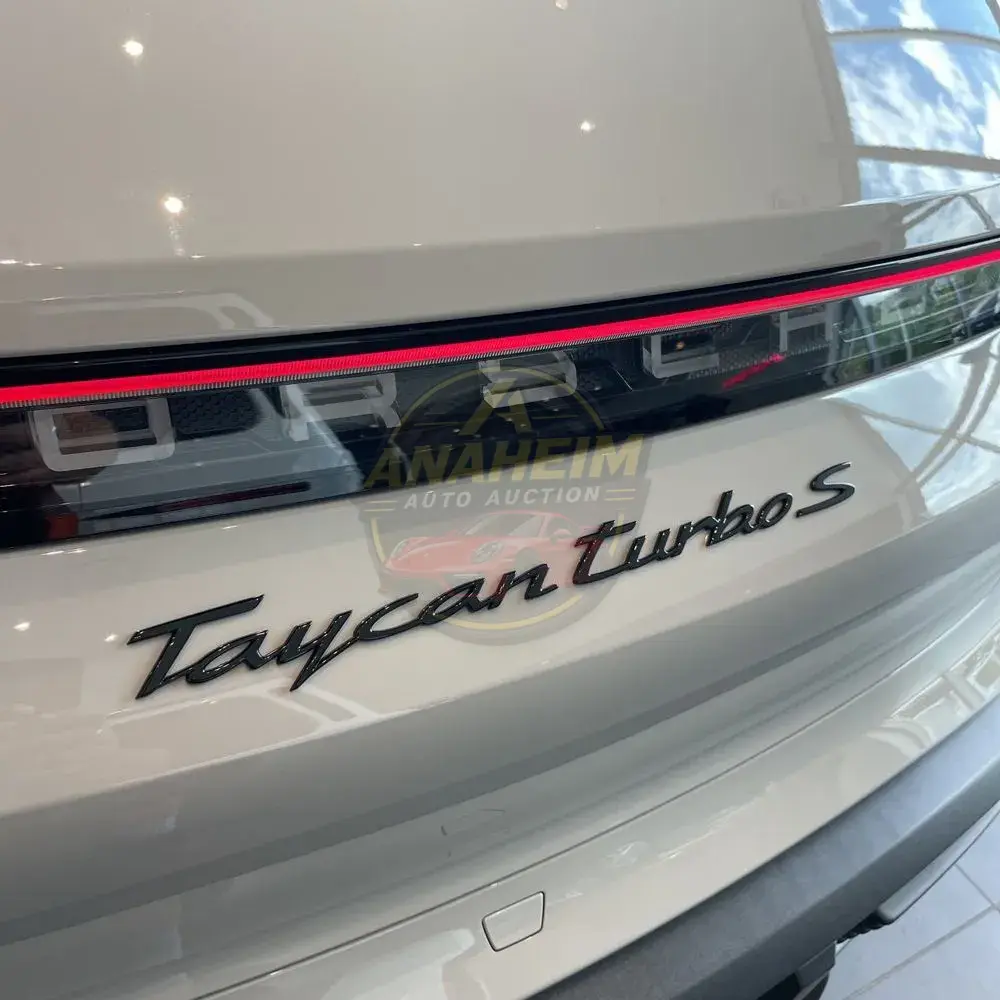 2024 Porsche Taycan Turbo S Cross Turismo