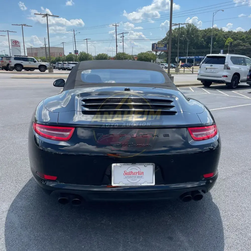 2015 Porsche 911 Carrera
