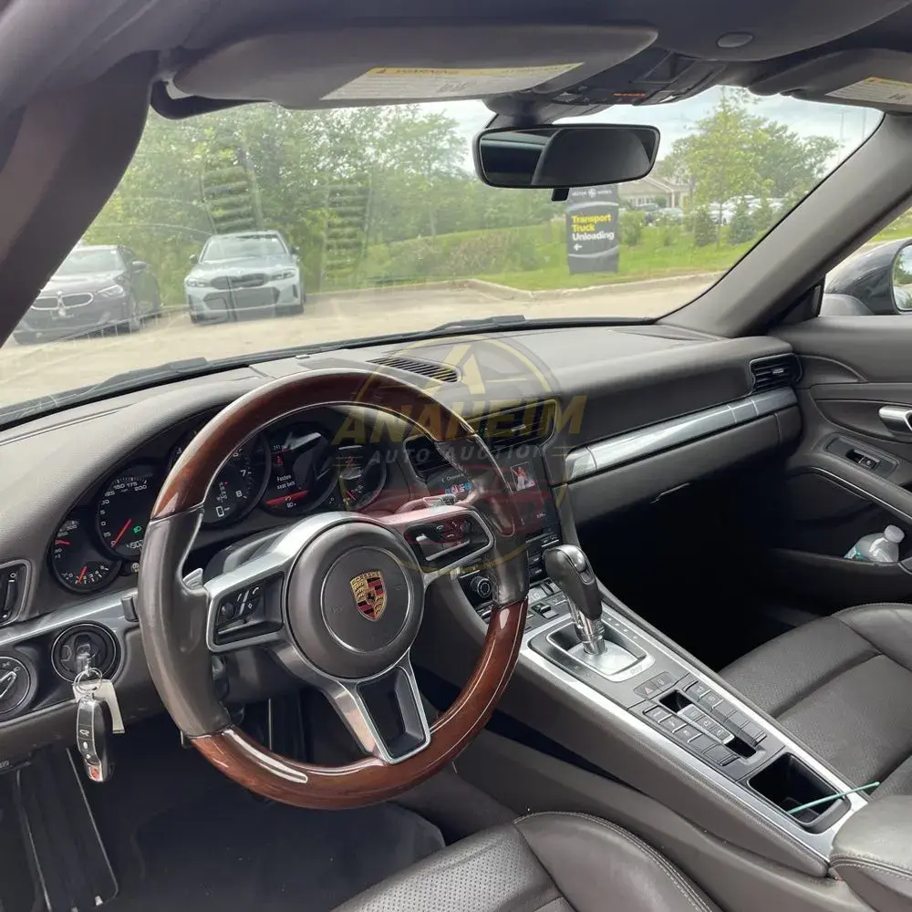 2017 Porsche 911 Carrera