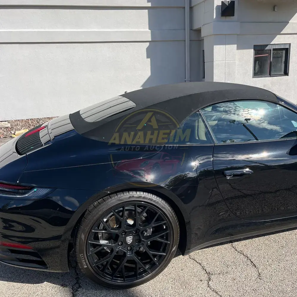 2022 Porsche 911 Carrera