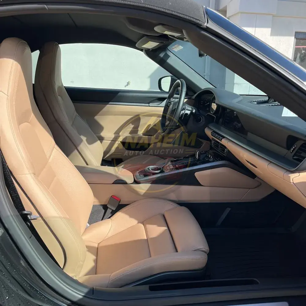 2022 Porsche 911 Carrera
