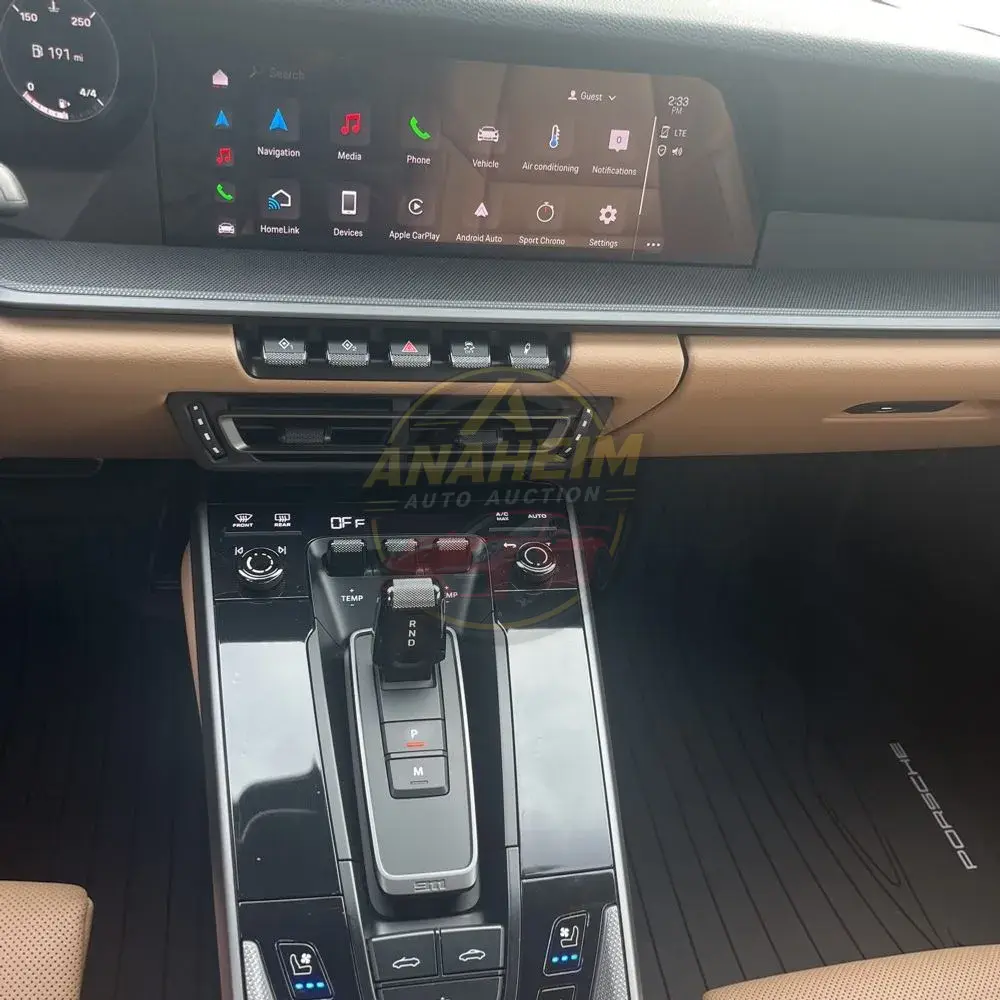 2022 Porsche 911 Carrera