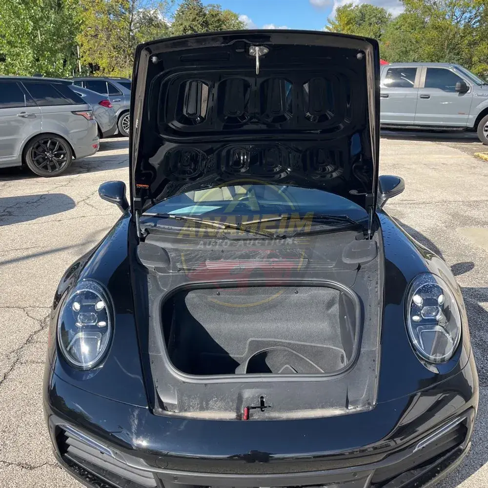 2022 Porsche 911 Carrera