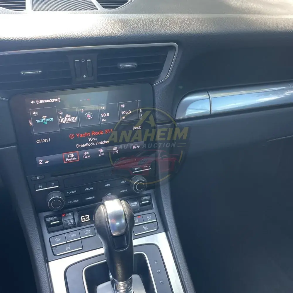 2017 Porsche 911 Carrera