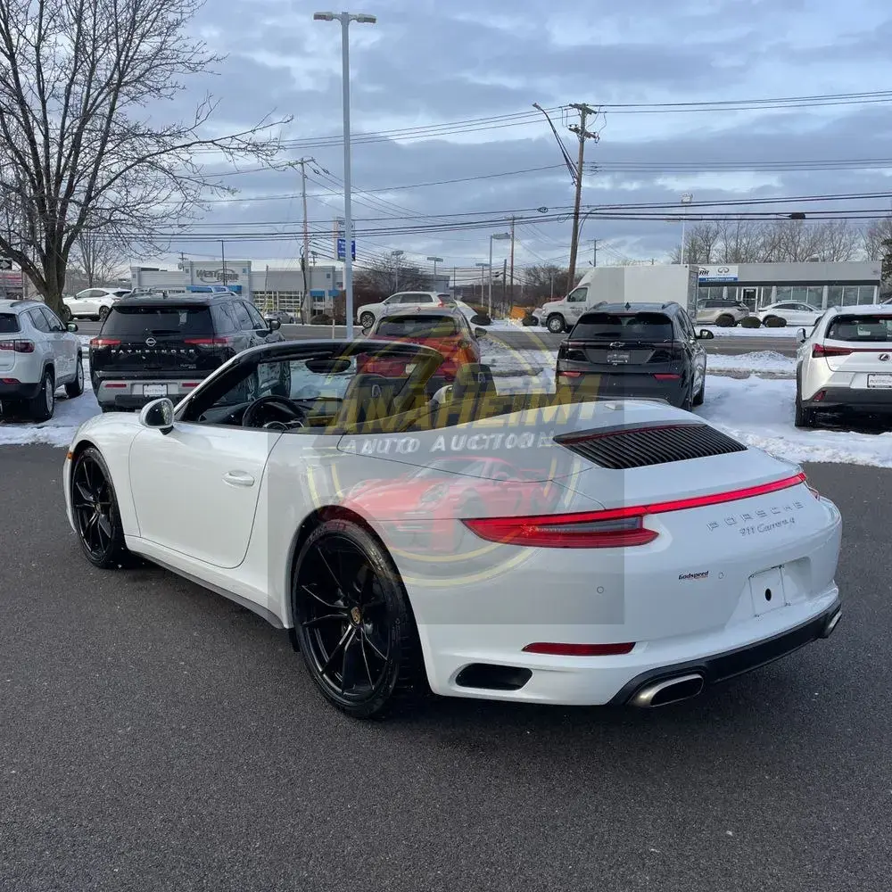 2017 Porsche 911 Carrera 4