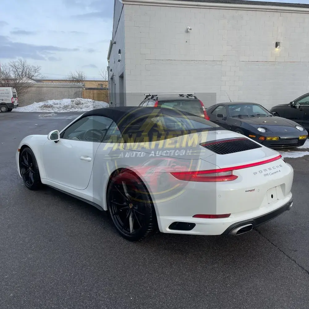 2017 Porsche 911 Carrera 4