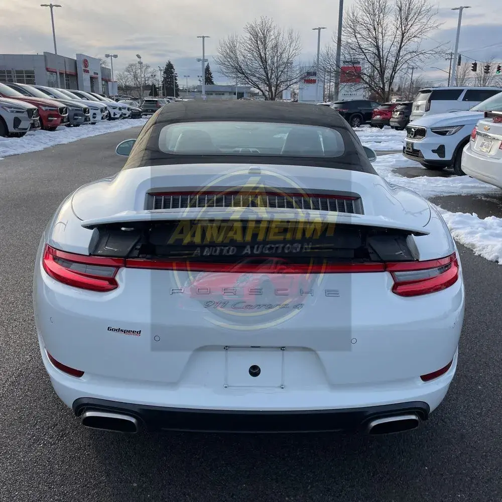2017 Porsche 911 Carrera 4