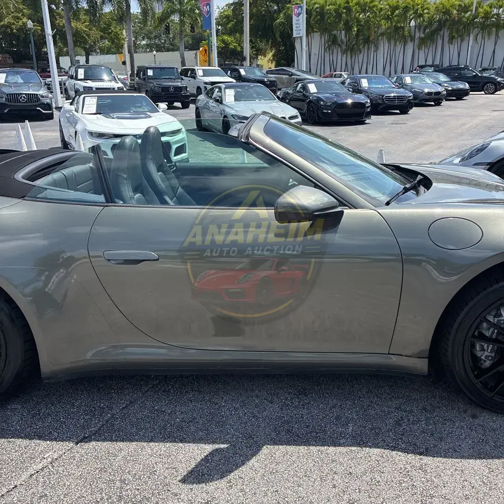 2020 Porsche 911 Carrera Cabriolet