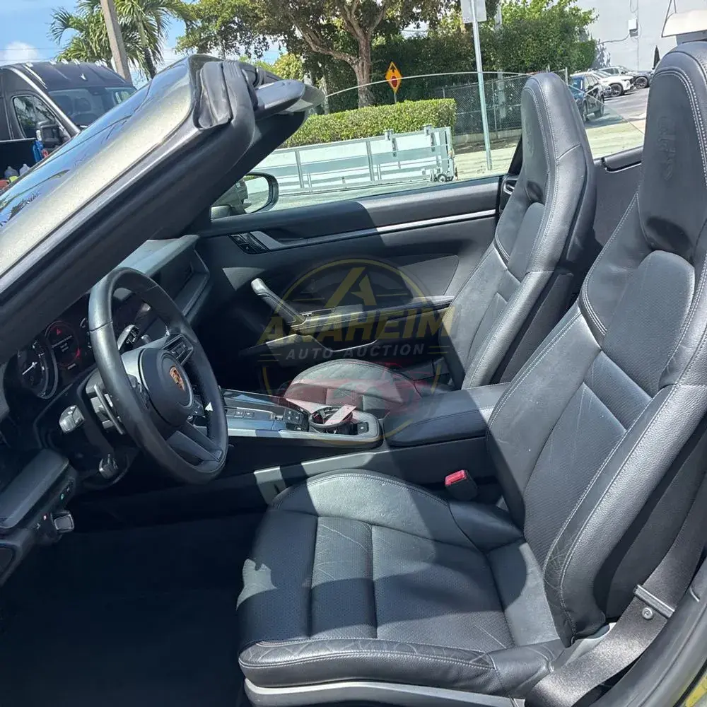 2020 Porsche 911 Carrera Cabriolet