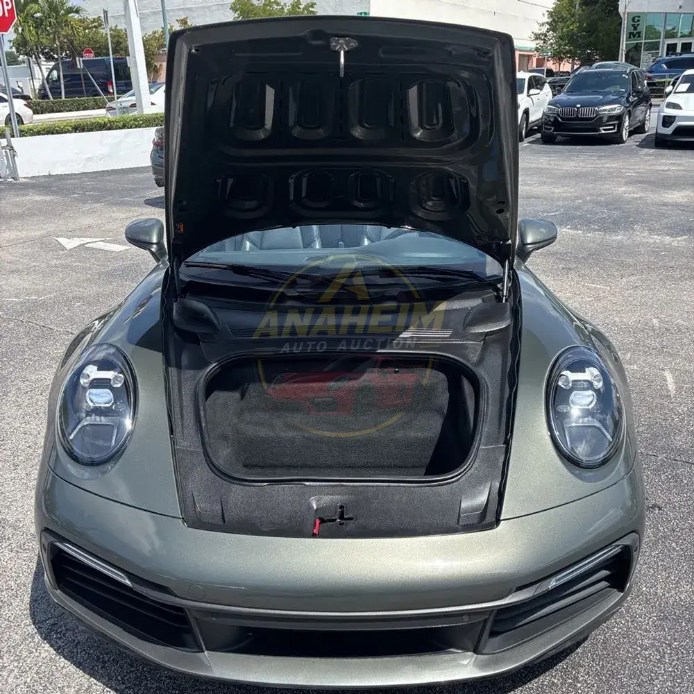 2020 Porsche 911 Carrera Cabriolet