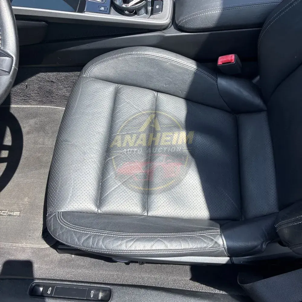 2020 Porsche 911 Carrera Cabriolet