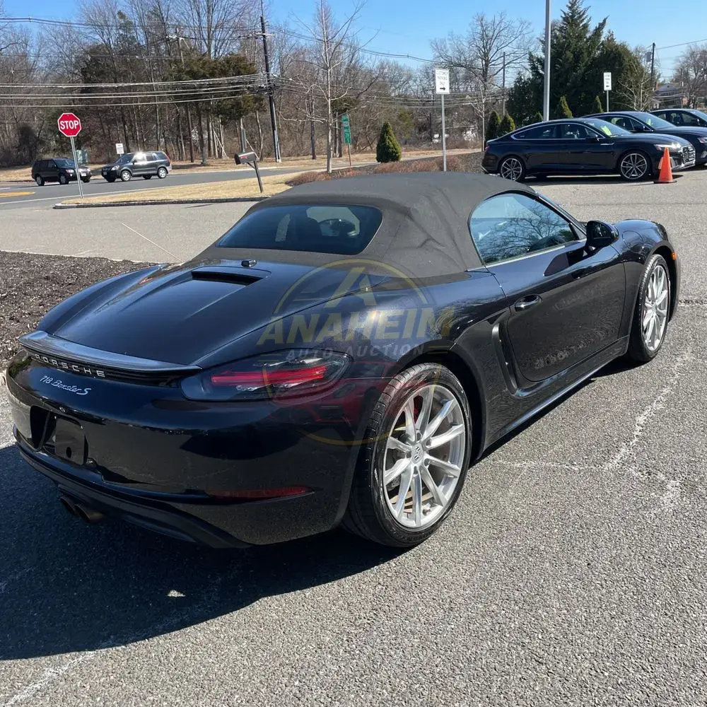2022 Porsche 718 Boxster S