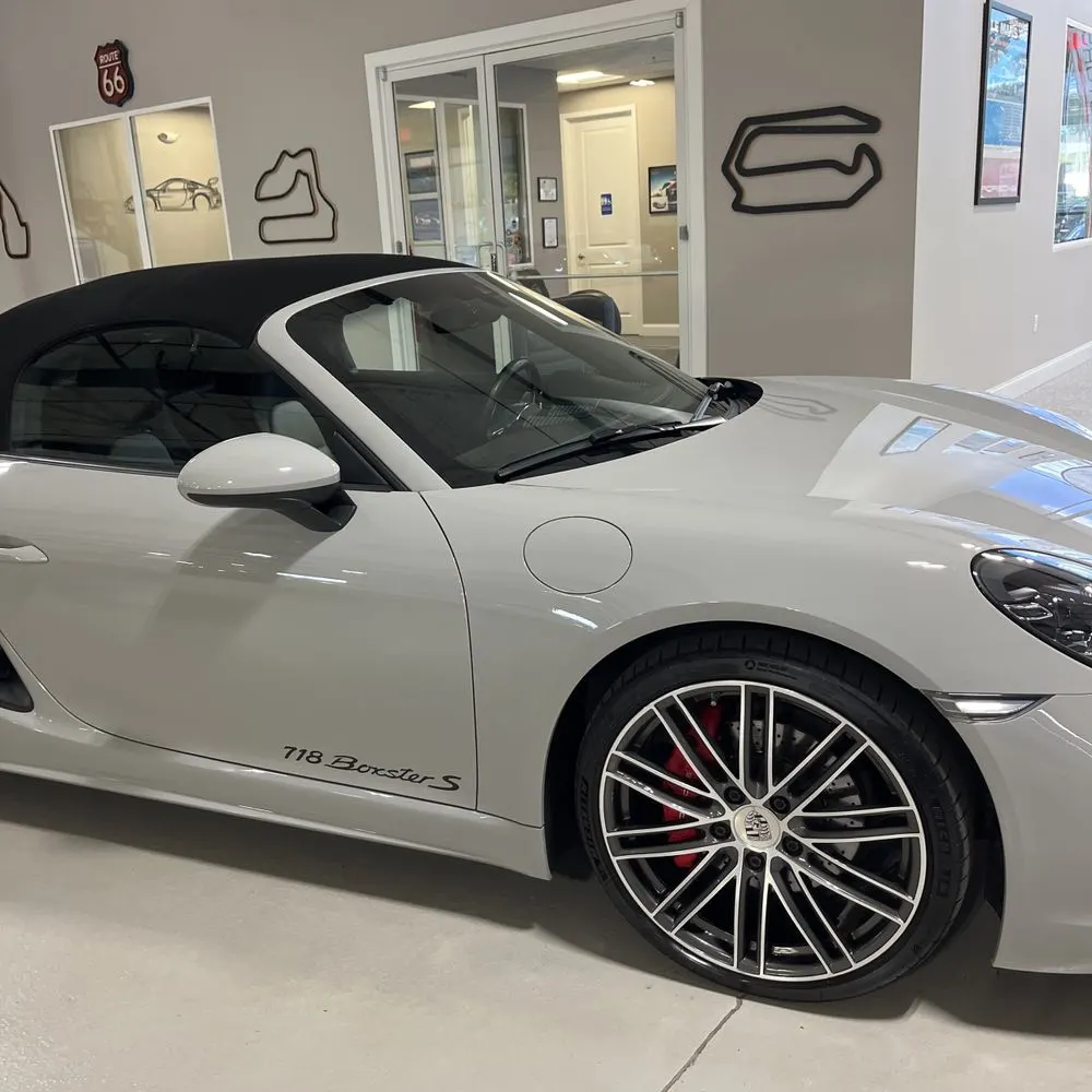 2022 Porsche 718 Boxster S