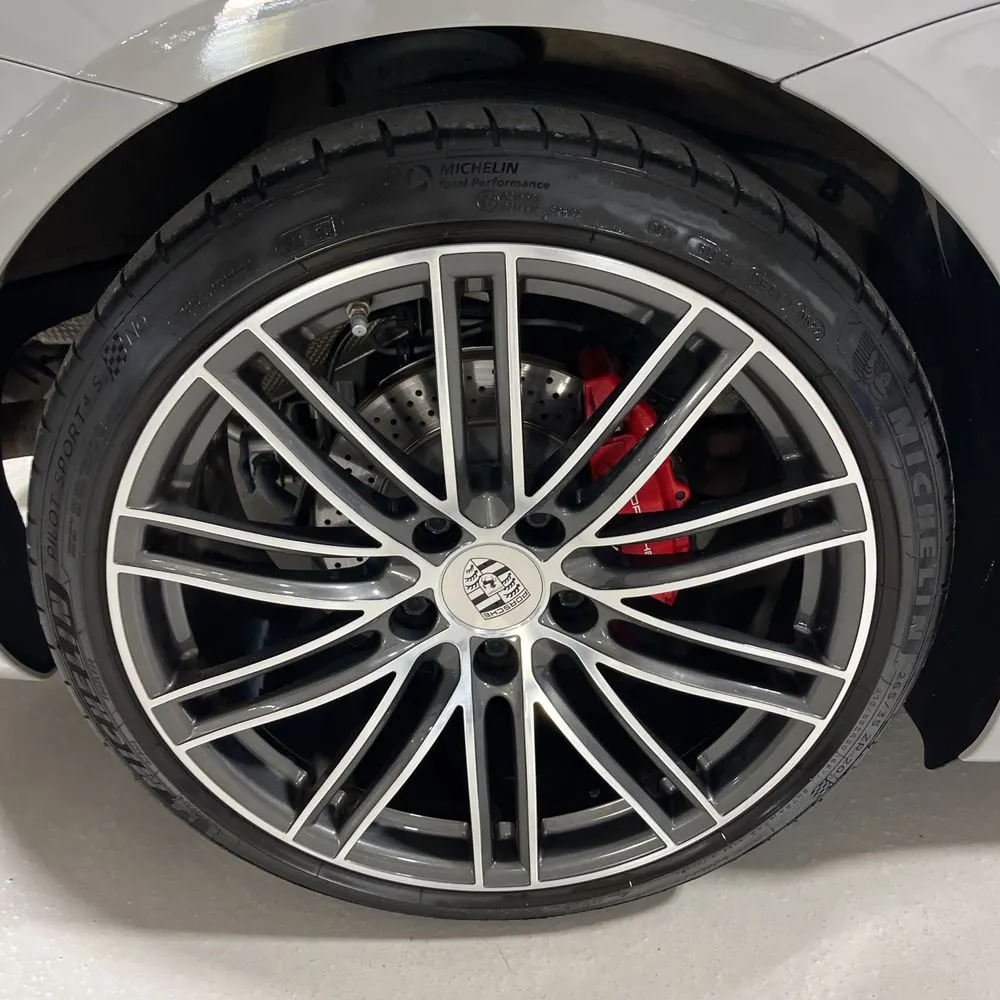 2022 Porsche 718 Boxster S
