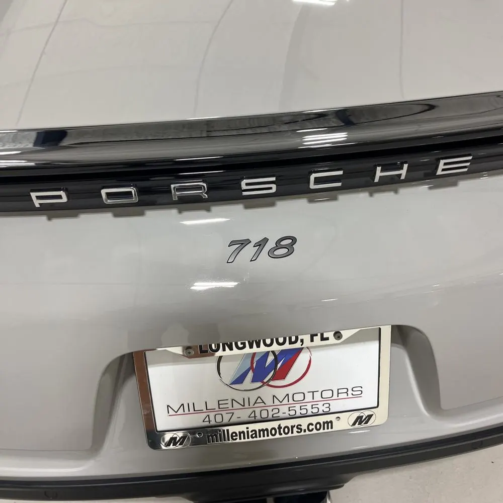 2022 Porsche 718 Boxster S