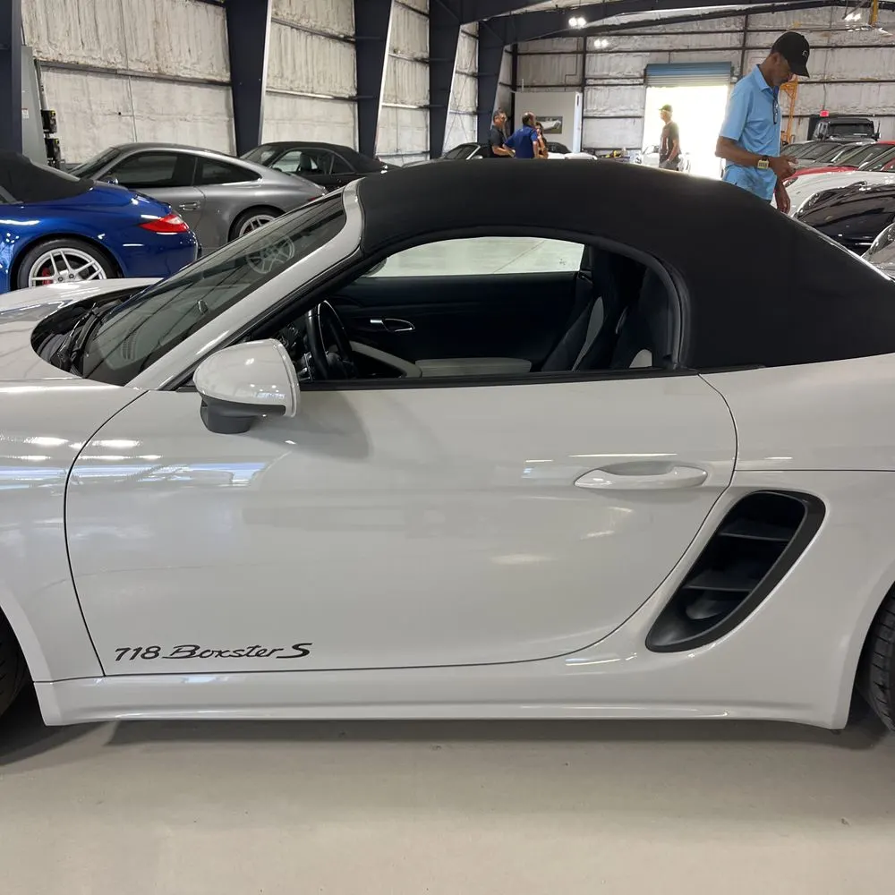 2022 Porsche 718 Boxster S