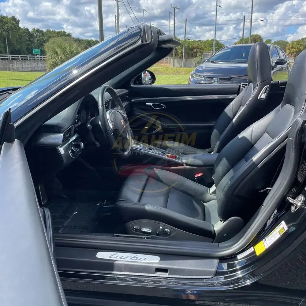 2014 Porsche 911 Carrera 4 Base
