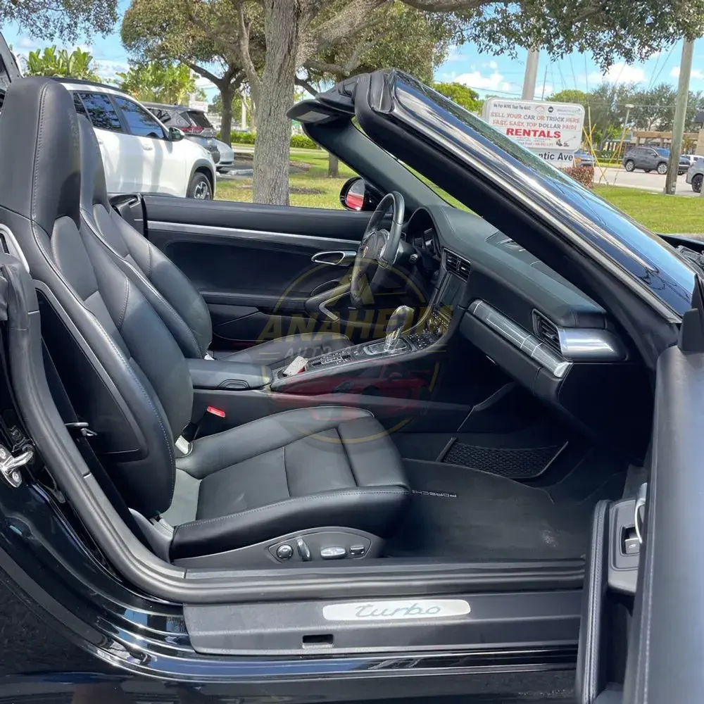 2014 Porsche 911 Carrera 4 Base