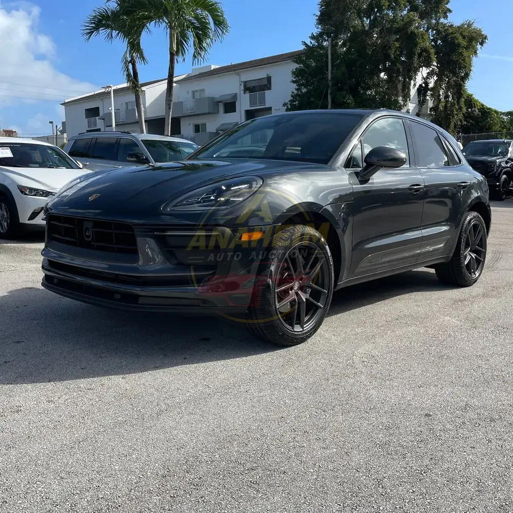 2023 Porsche Macan T