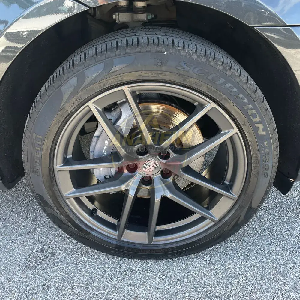2023 Porsche Macan T