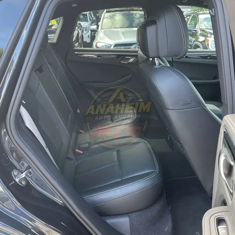 2023 Porsche Macan T