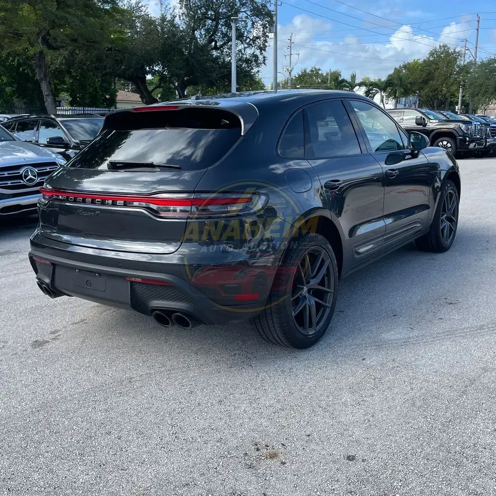 2023 Porsche Macan T