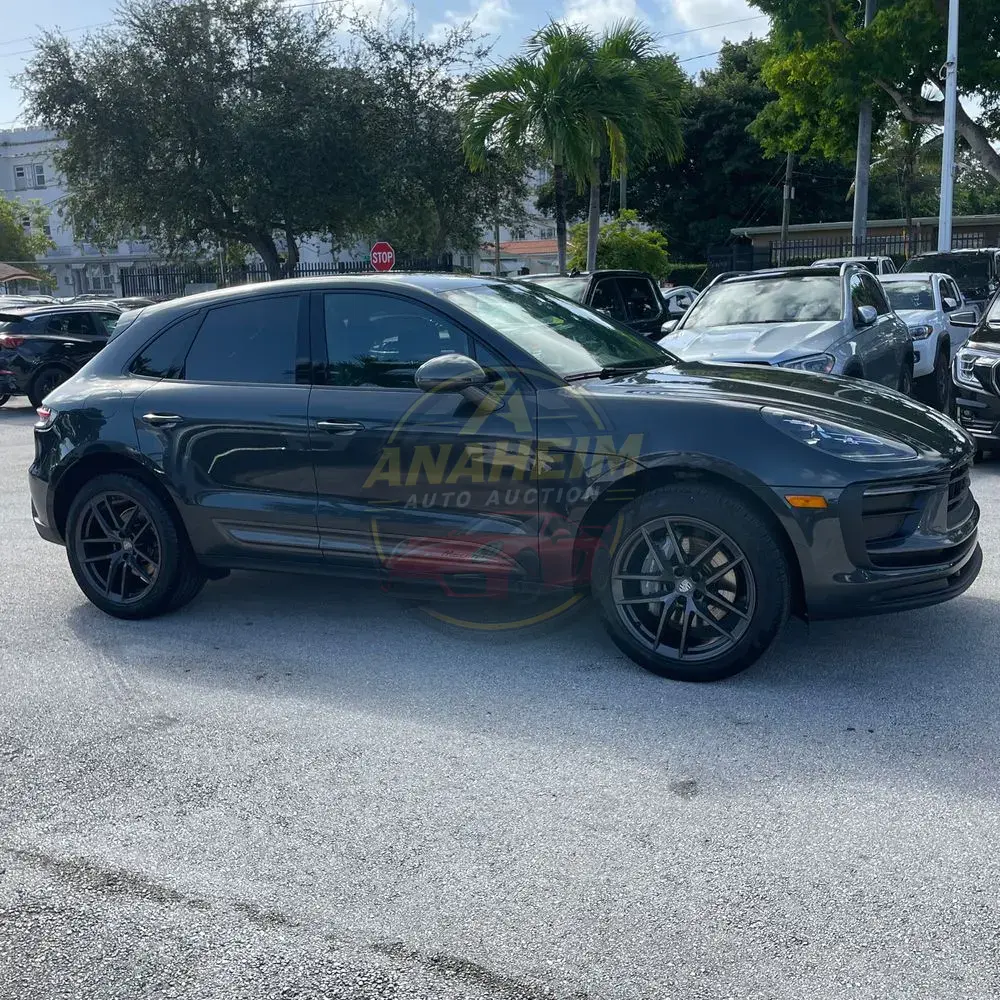 2023 Porsche Macan T
