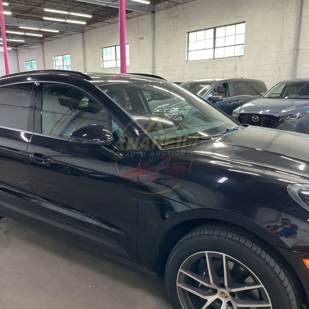 2024 Porsche Macan Base