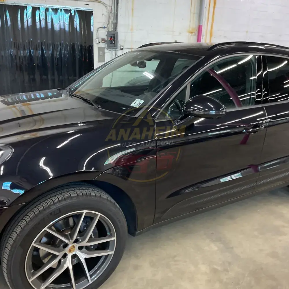 2024 Porsche Macan Base