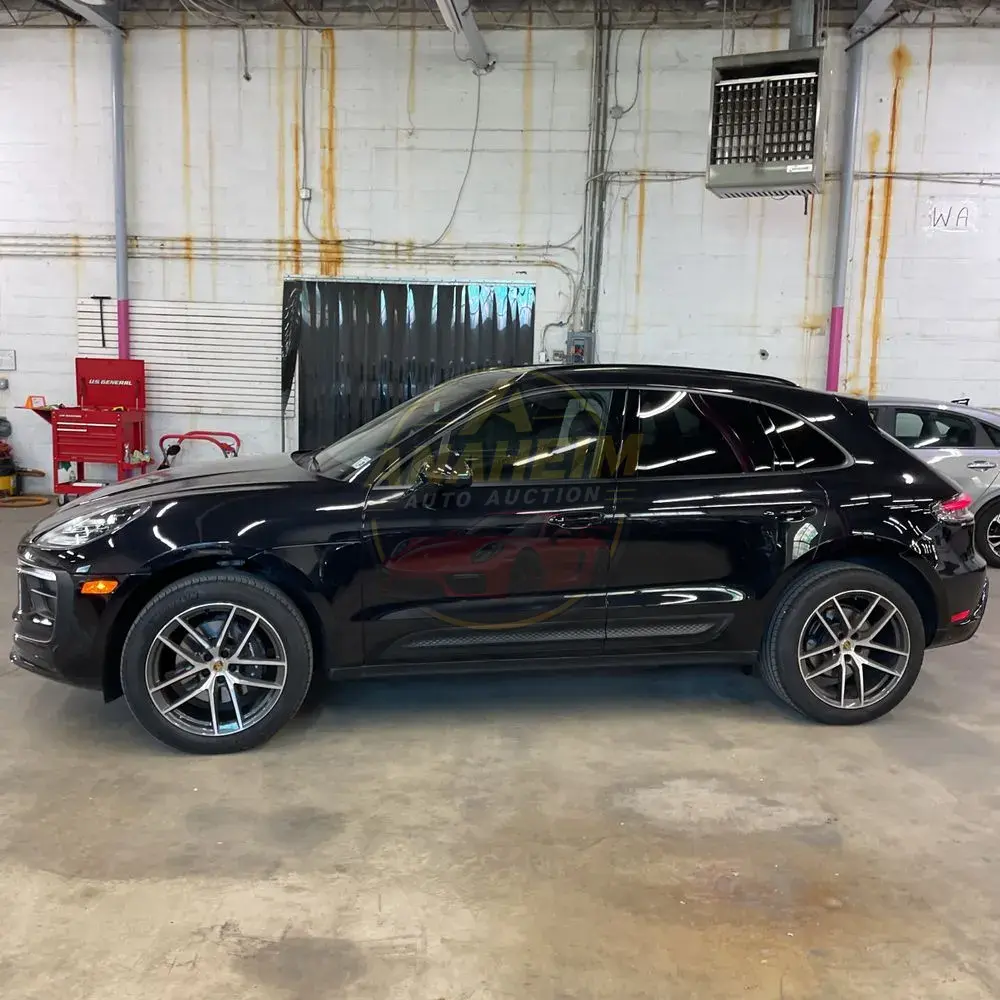 2024 Porsche Macan Base