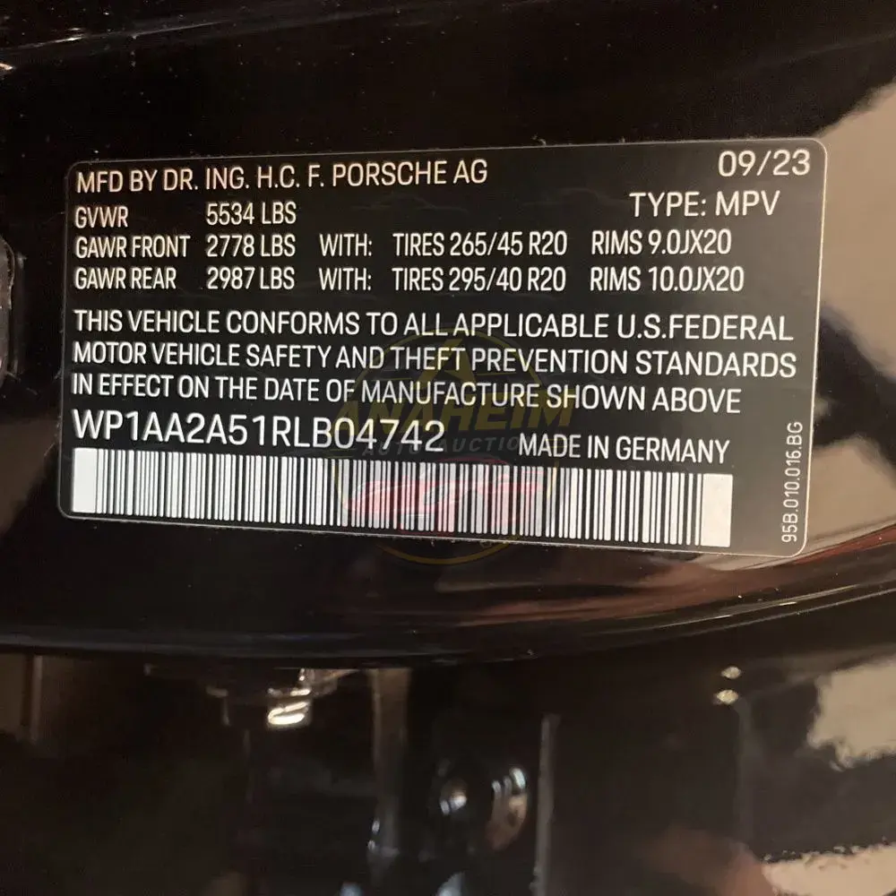 2024 Porsche Macan Base