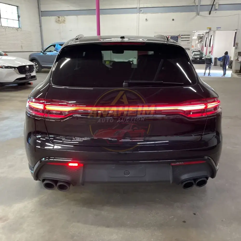 2024 Porsche Macan Base