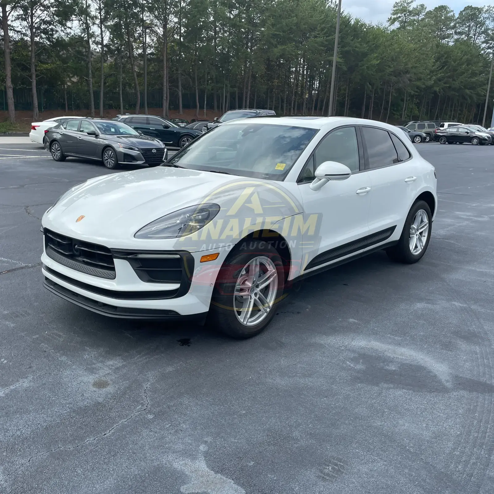 2022 Porsche Macan Base