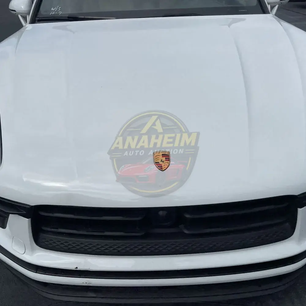 2022 Porsche Macan Base