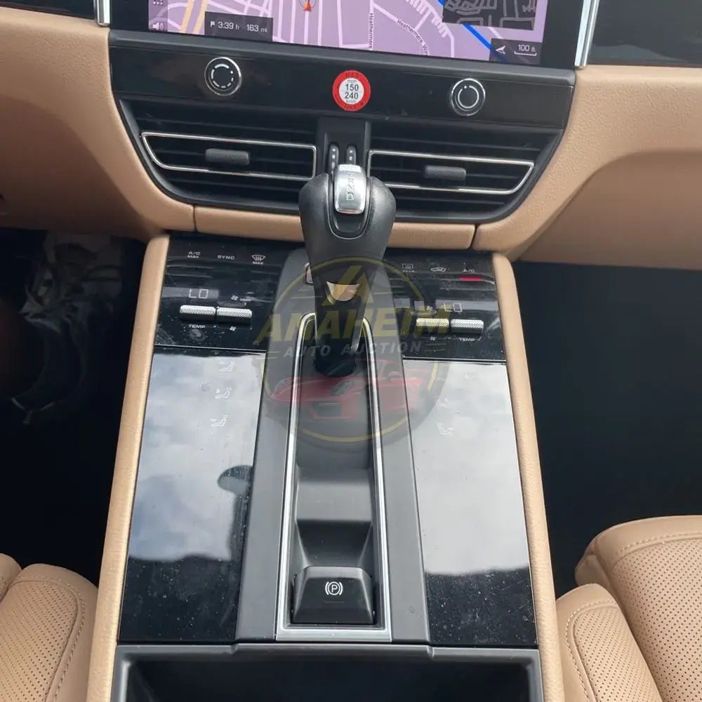 2022 Porsche Macan Base