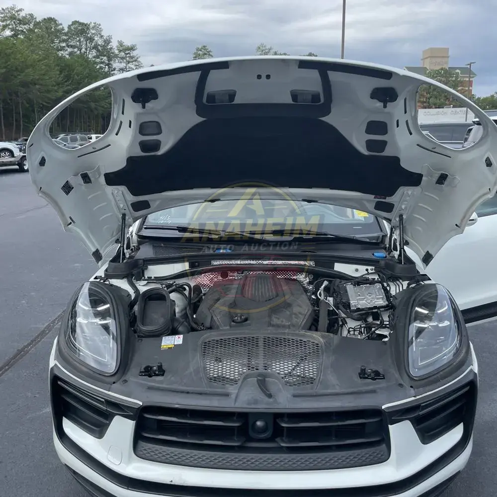 2022 Porsche Macan Base