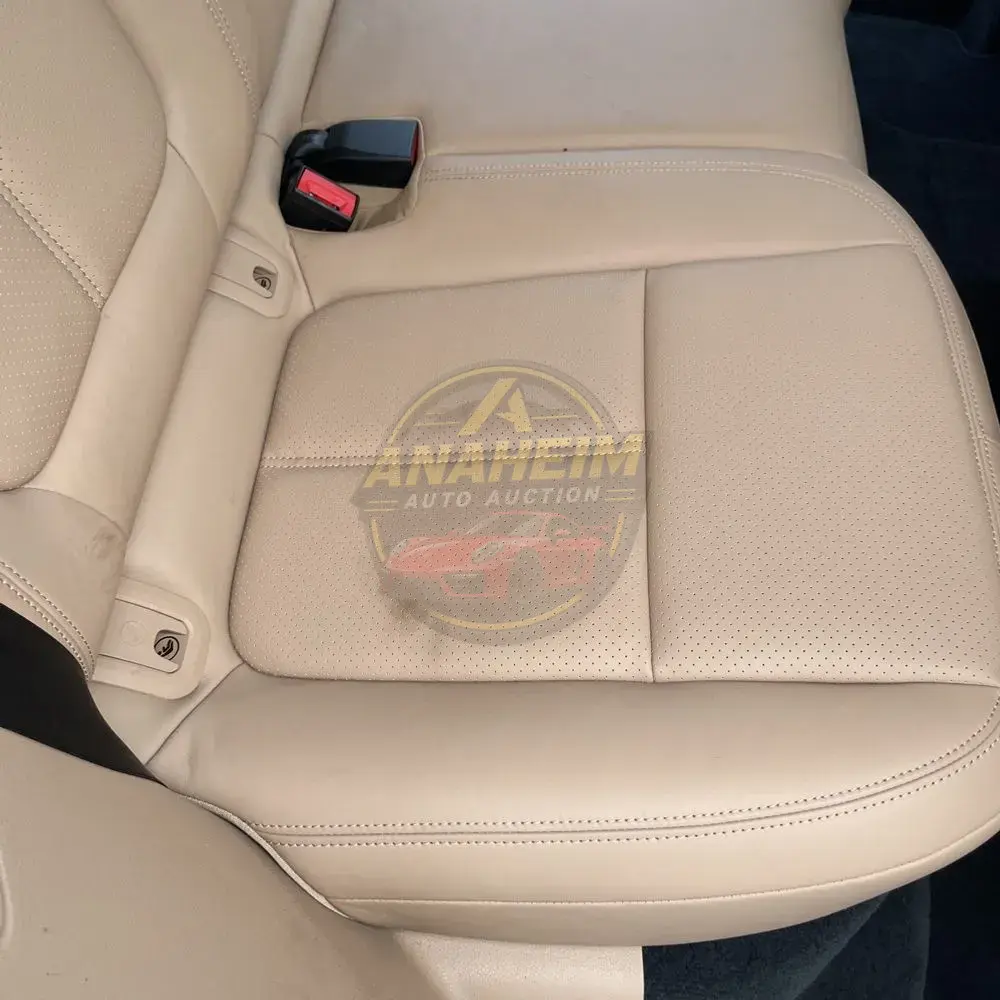 2022 Porsche Macan Base
