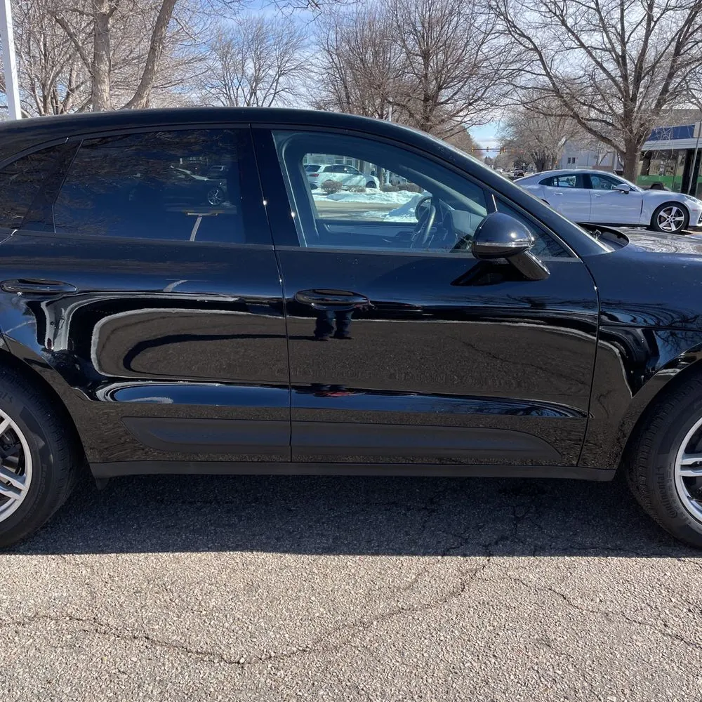 2024 Porsche Macan Base