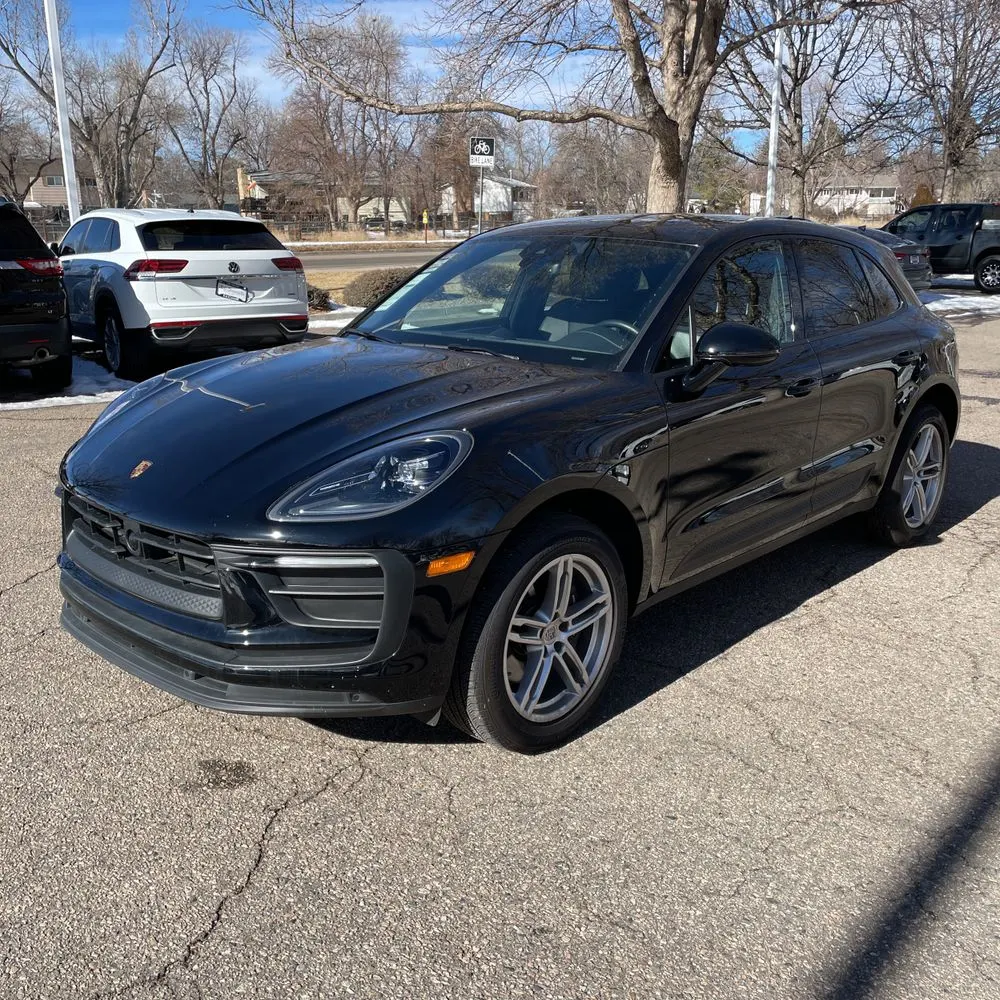 2024 Porsche Macan Base