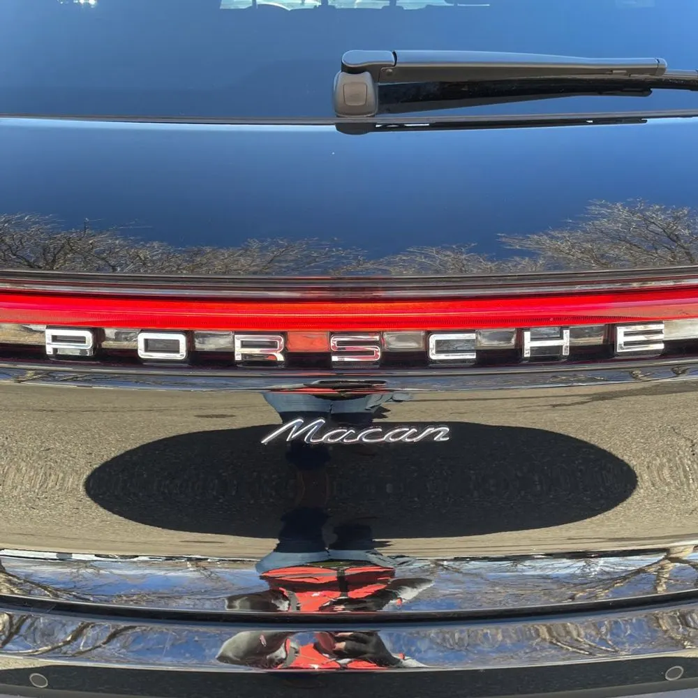 2024 Porsche Macan Base