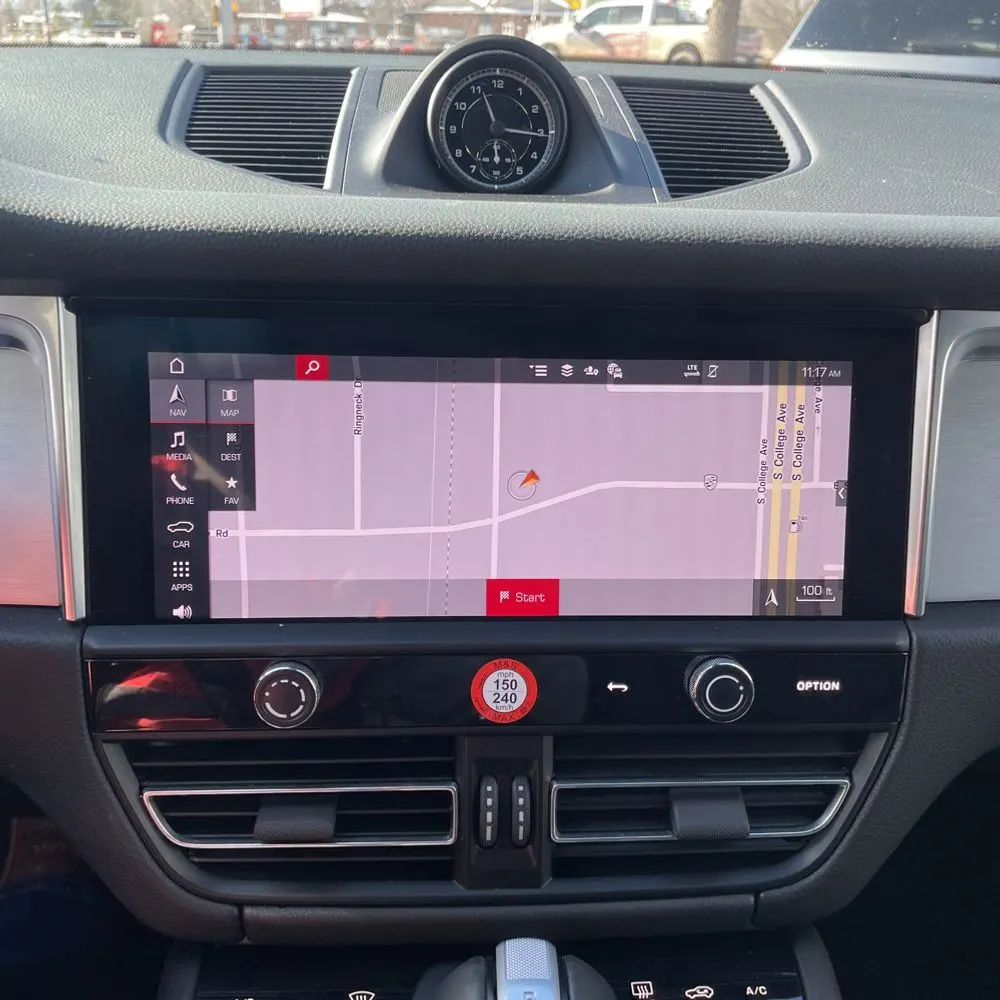 2024 Porsche Macan Base