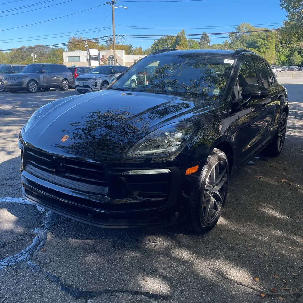 2024 Porsche Macan Base